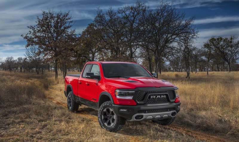 Illustration for article titled The 2019 Ram 1500 Gets Hybrid Tech And An Insane 12-Inch Touchscreen